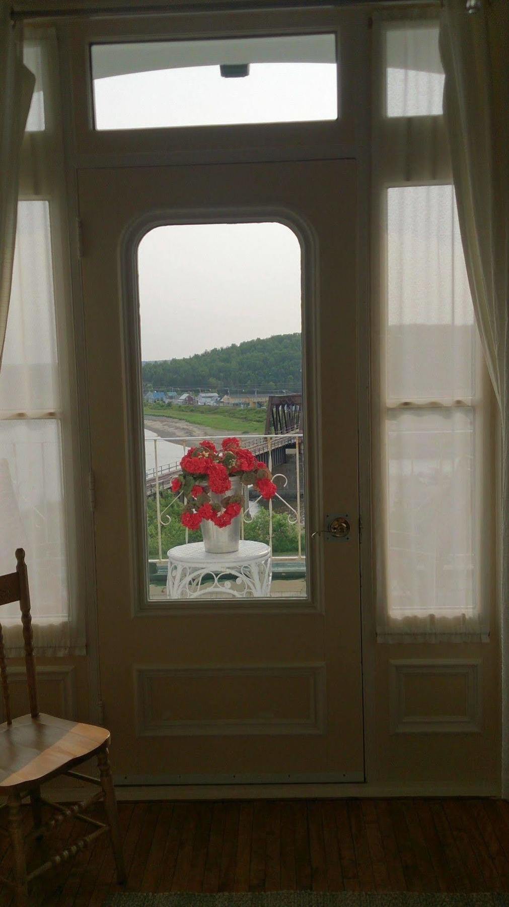 Le Manoir Du Vieux Presbytere Port-Daniel Dış mekan fotoğraf